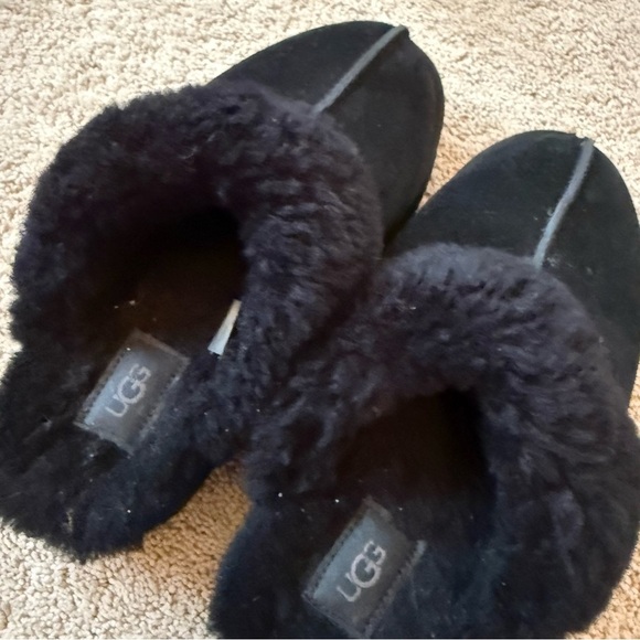 UGG Black Disquette Platform Slippers 8 - Picture 3 of 4